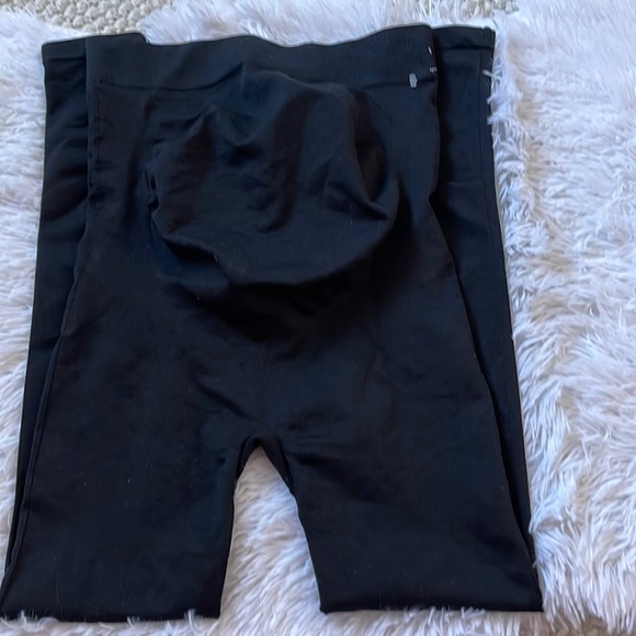 BLANQI Everyday Maternity Belly Support Leggings - Picture 4 of 9